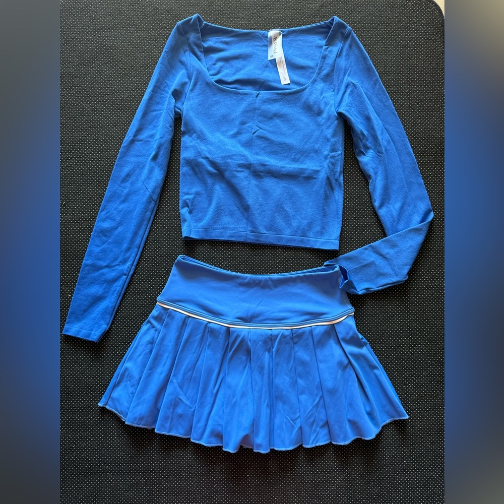 Activewear Blue Long Sleeve Top XS/S and Endurance Pleated Skirt- short XS set